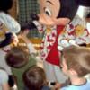 Mickey egr s Minnie egr jrt vendgsgben a Pet Intzetben
