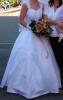 A vonal hfehr menyasszonyi ruha